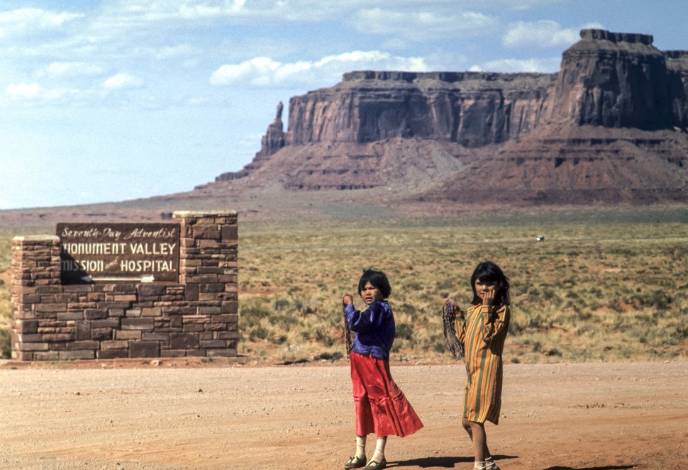 Free image of Two you Native American girls selling jewelry, Monument Valley, Utah, Use