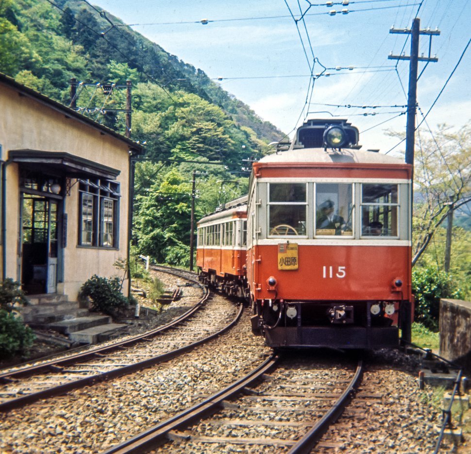 Free image of Trolley arriving at the station